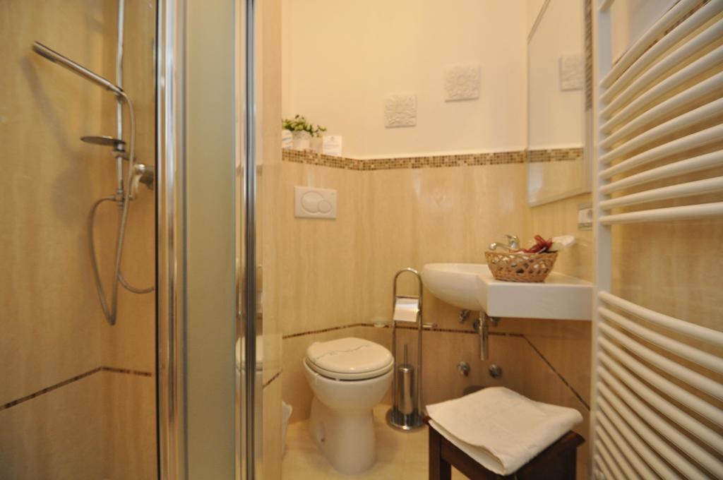 Palazzo De Donatis B&B Melissano ภายนอก รูปภาพ
