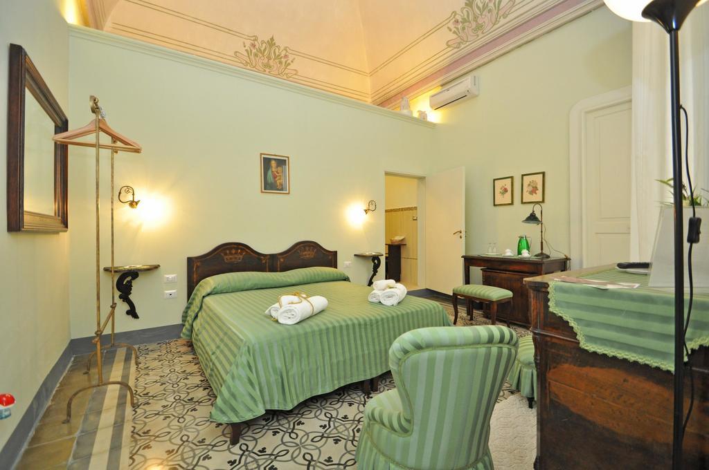 Palazzo De Donatis B&B Melissano ห้อง รูปภาพ